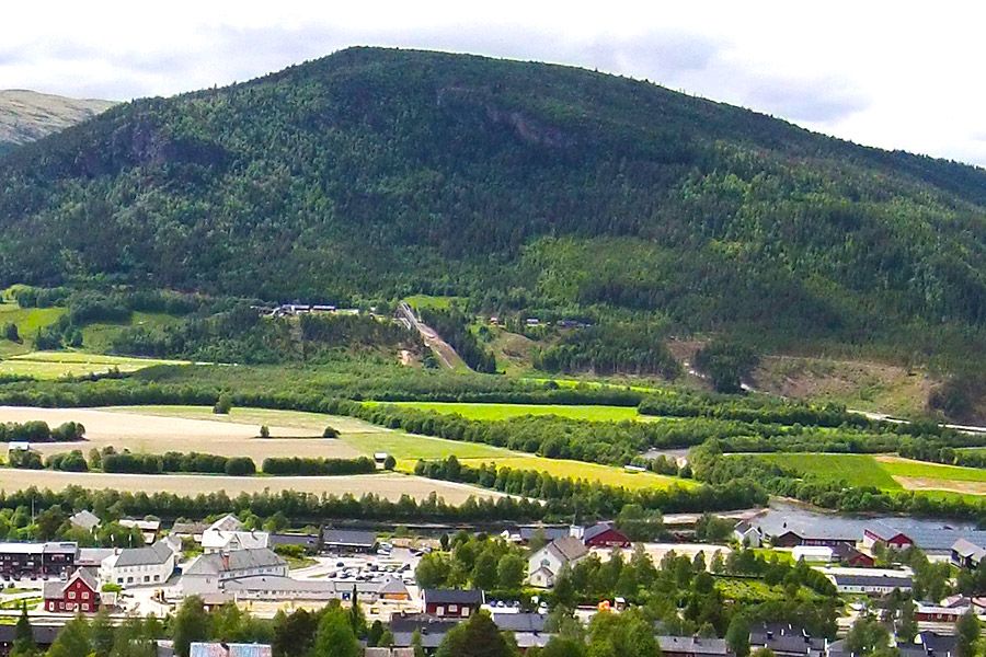 Baugsberget i Alvdal på sommeren